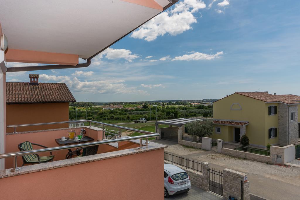 Guest House Gloria Novigrad Istria Exteriör bild